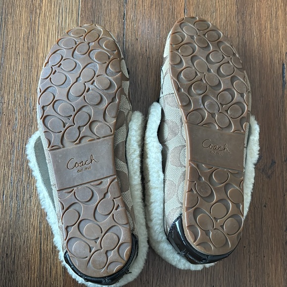 Coach Carsyn Shearling Coach signature moccasins indoor/outdoor - Picture 6 of 10